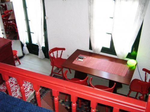 Adonis Guesthouse Batsi  Bilik gambar