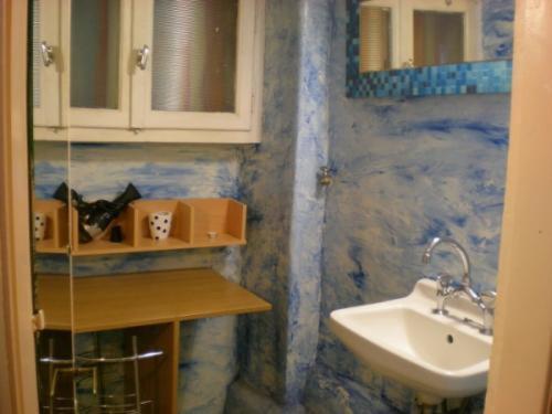 Adonis Guesthouse Batsi  Bilik gambar