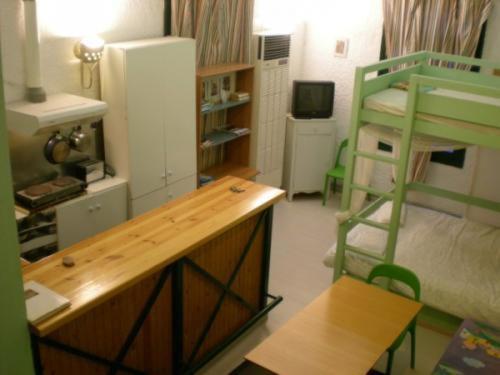 Adonis Guesthouse Batsi  Bilik gambar