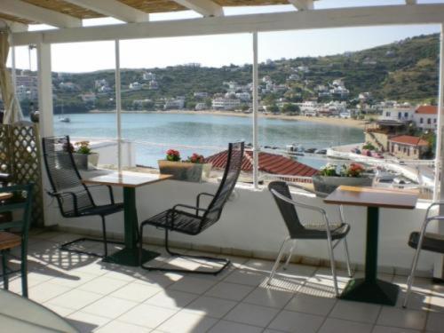 Adonis Guesthouse Batsi  Luaran gambar