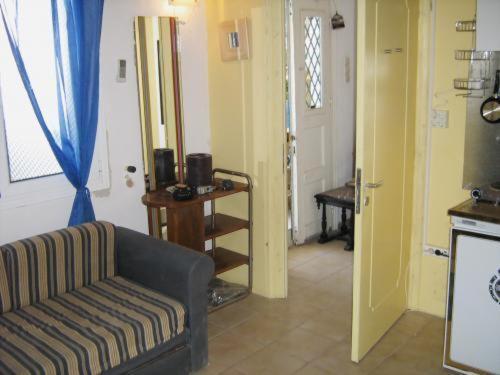 Adonis Guesthouse Batsi  Luaran gambar